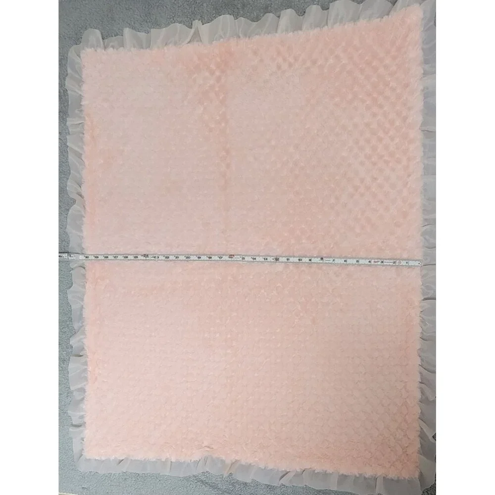 The Peanutshell Pink Baby Blanket - Picture 10 of 10